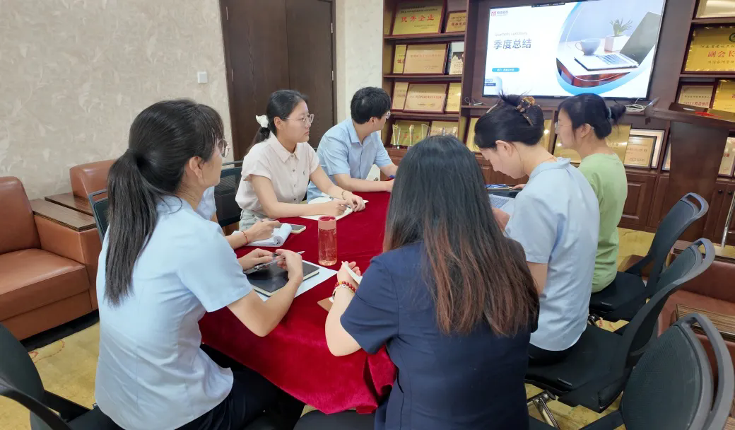 內(nèi)部培訓(xùn)丨恒信咨詢(xún)管理有限公司季度法規(guī)培訓(xùn)圓滿(mǎn)成功，風(fēng)險(xiǎn)防控能力再升級(jí)